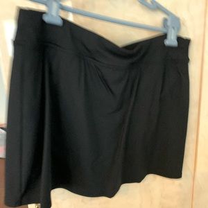 Lands end swim skirt black size 10